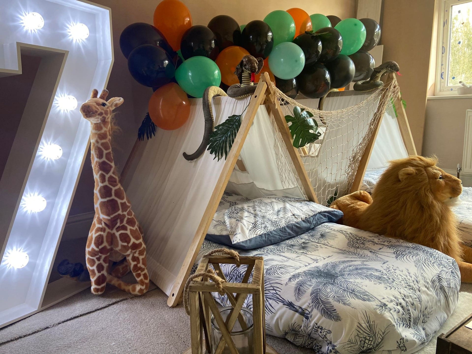 Boys teepee tents to hire in Orpington