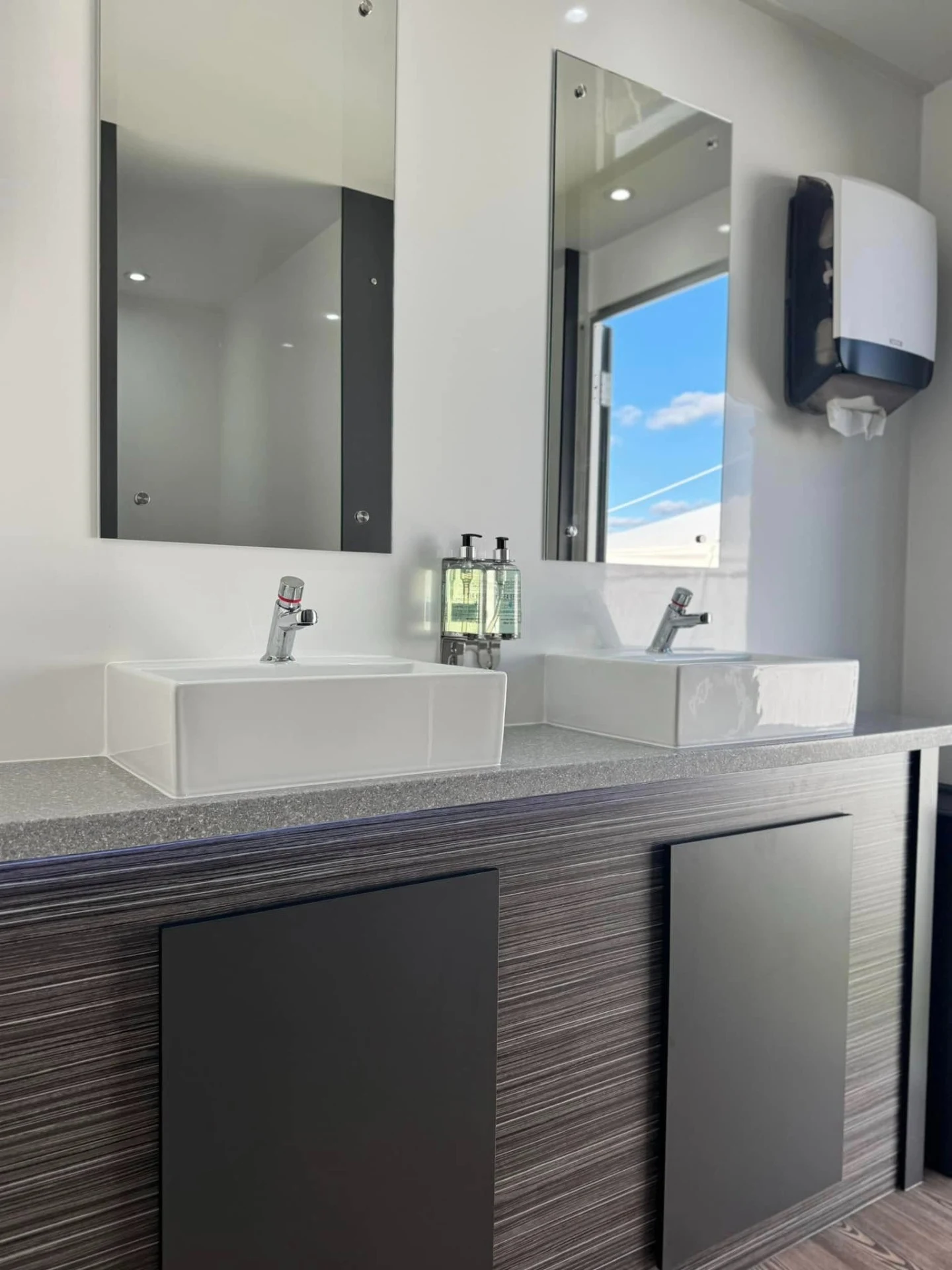 luxury event toilets Baldock  Baldock  event and party toilet hire