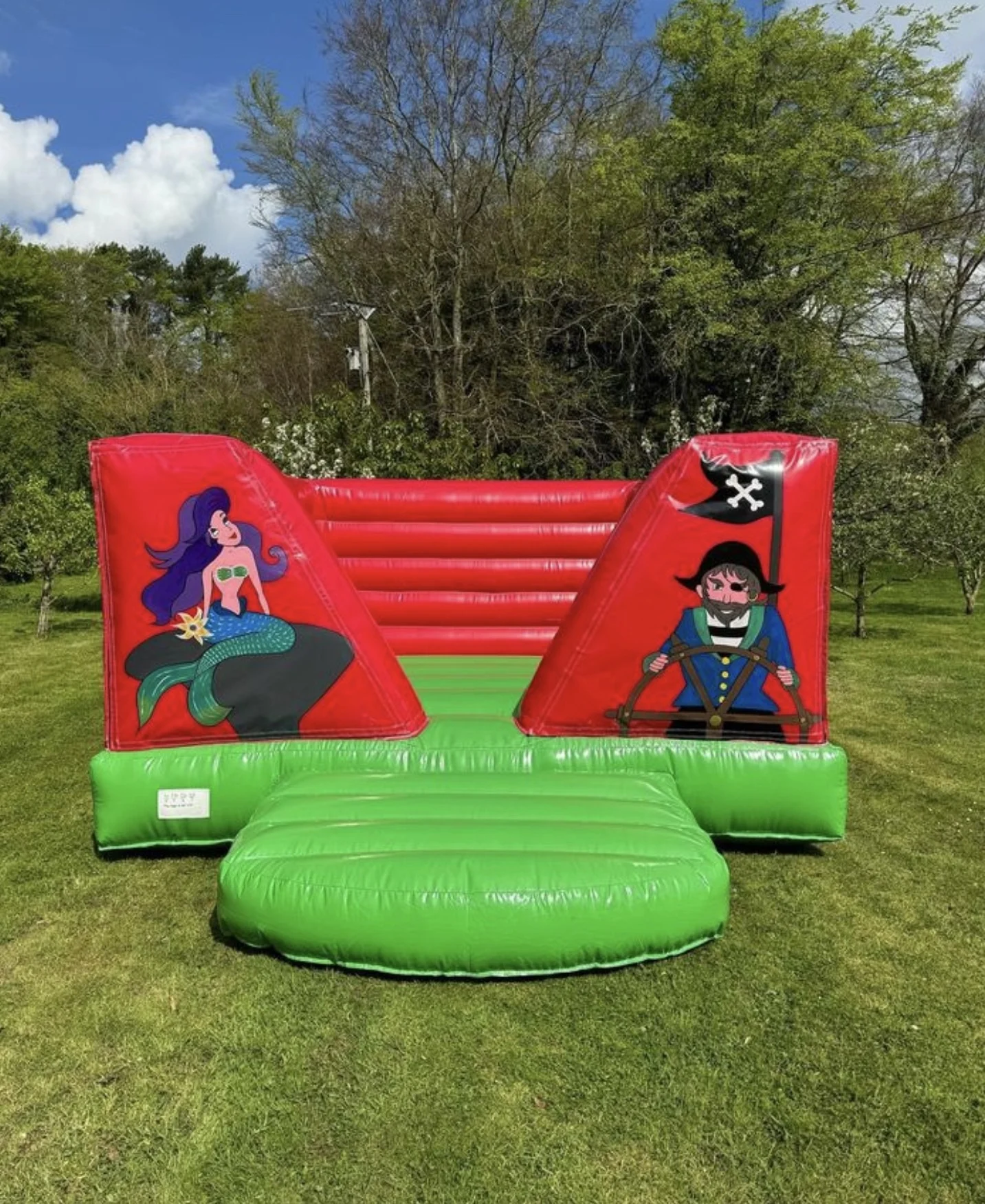 Pirate And Mermaid 13ft X 18ft Box Castle - Canterbury Bouncy Castle Hire