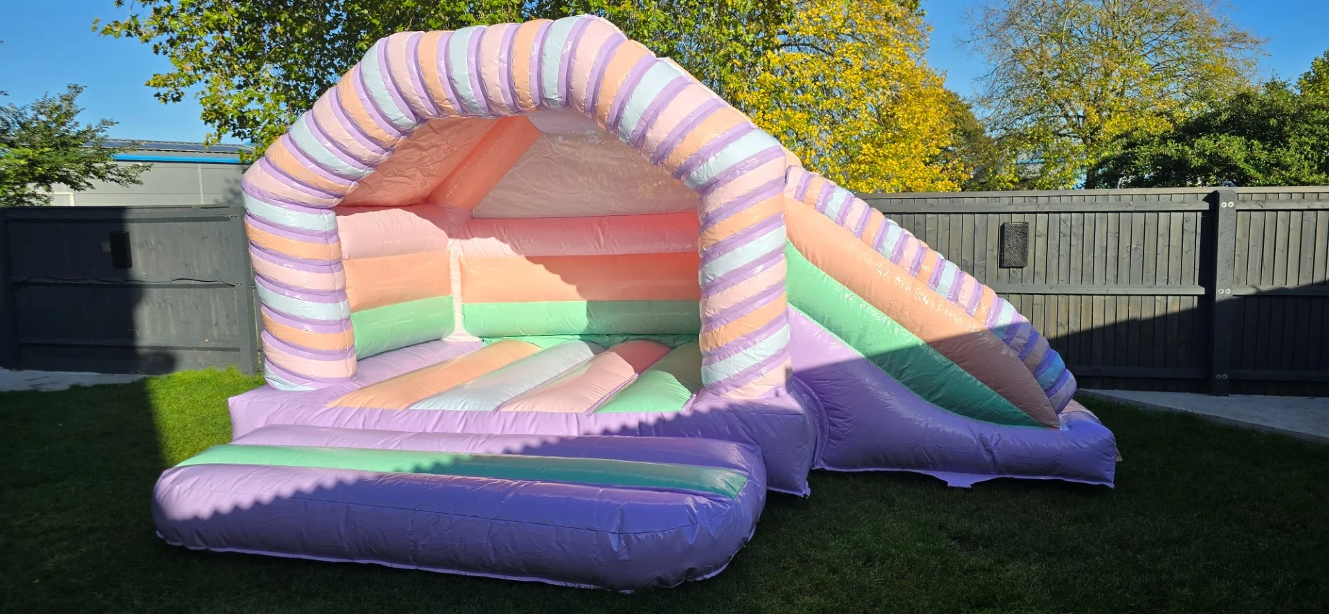 Lilys Inflatables And Soft Play
