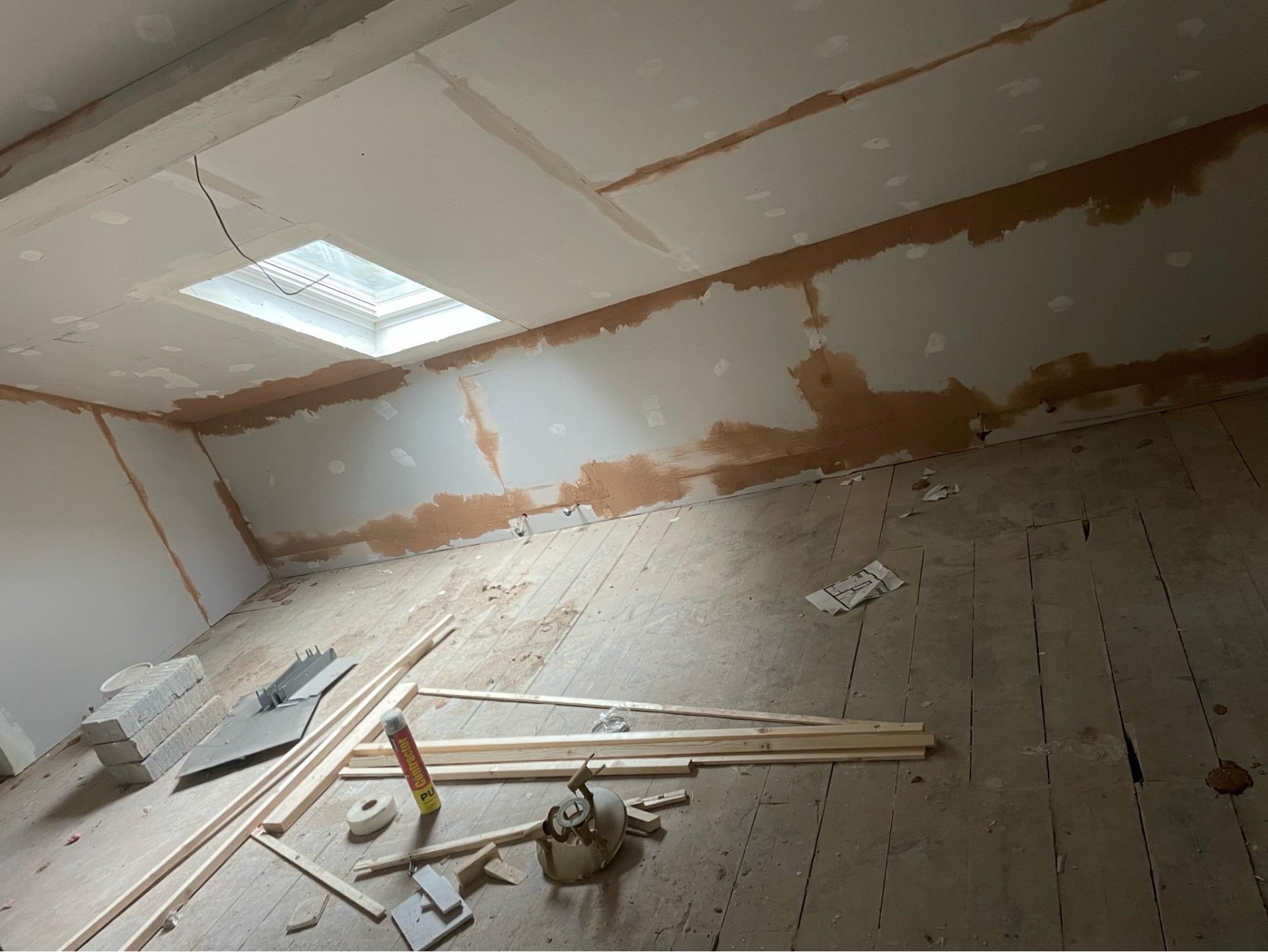 Spray Plastering And Painting Throughout The West Midlands