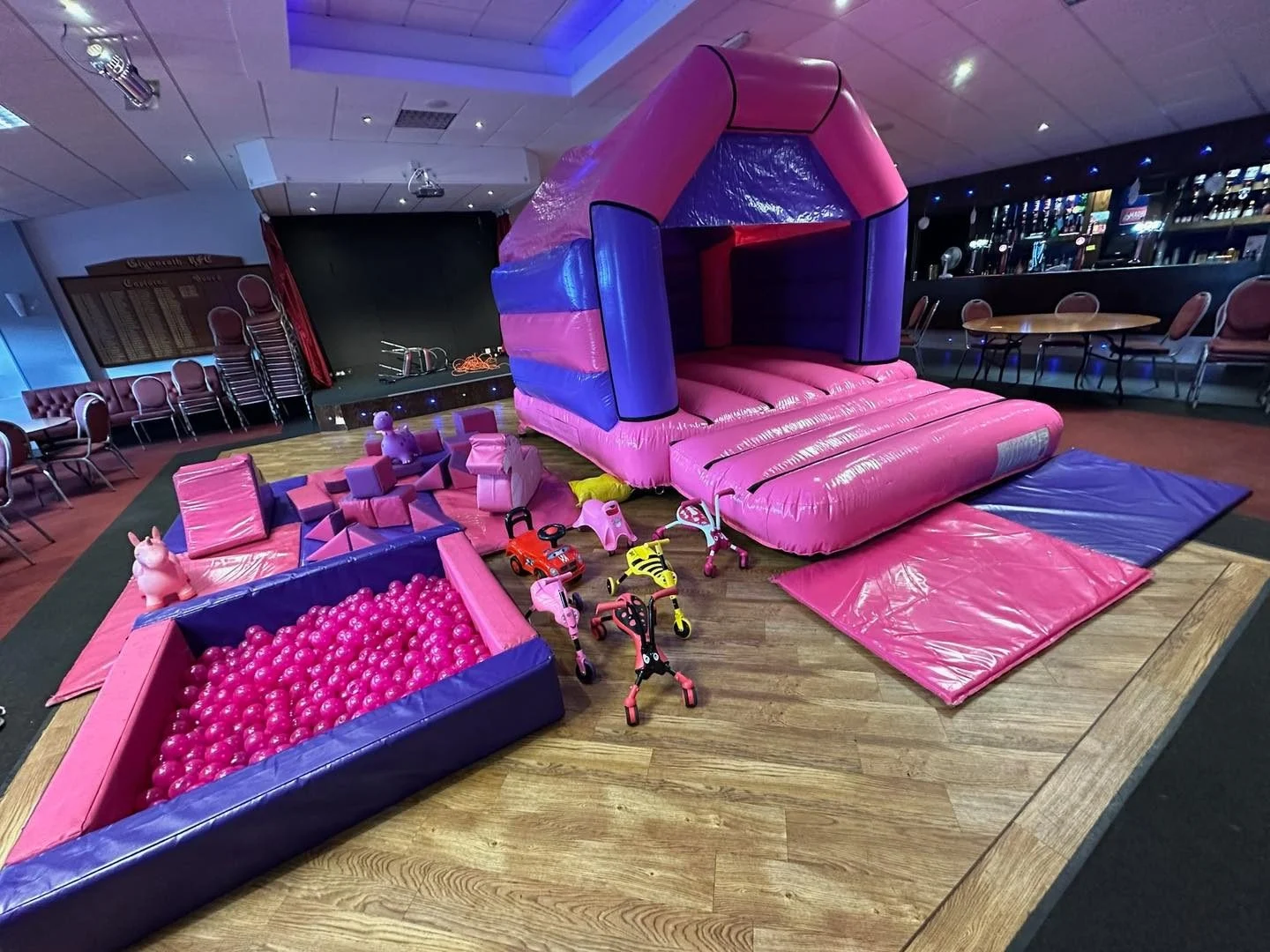 Helsbells Bounce and Play