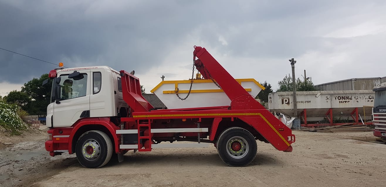 Taylors' Skip Hire Redhill, Reigate, Crawley, Banstead & More