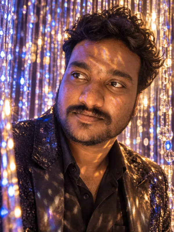 Refracted Light Cinematic Close-Up Portrait Prompt | Refracted Light Cinematic Close-Up Portrait