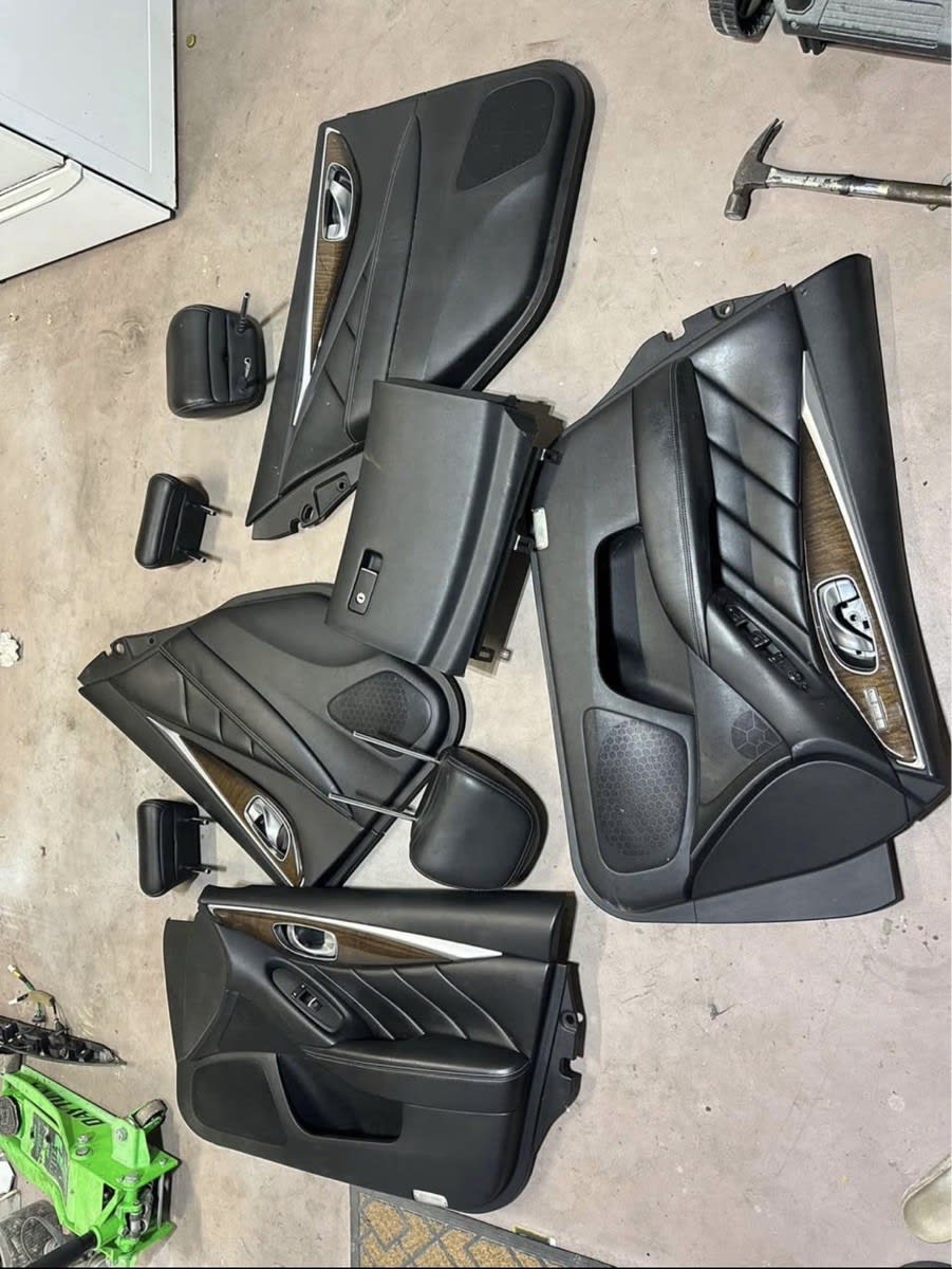 Infiniti Q50 Door Panels