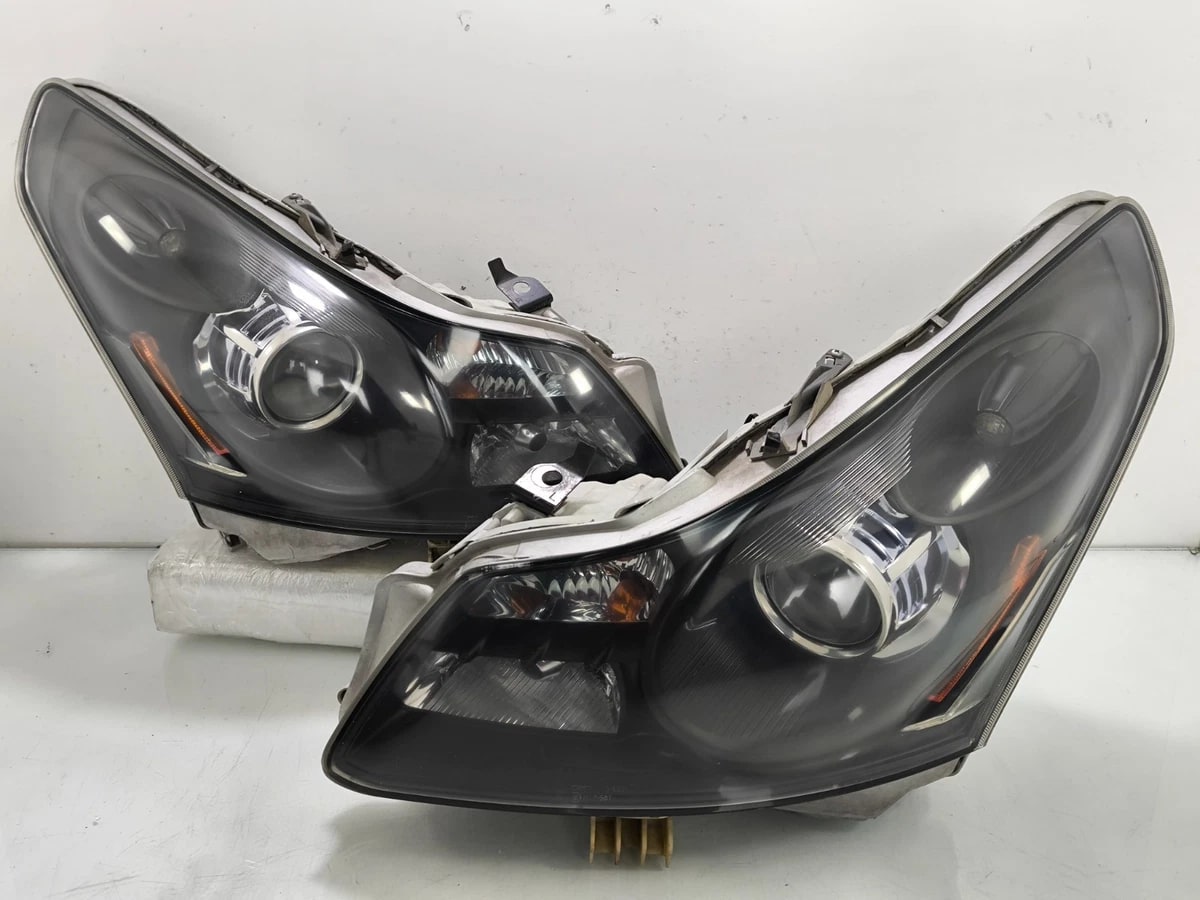 INFINITI G35  Headlight OEM