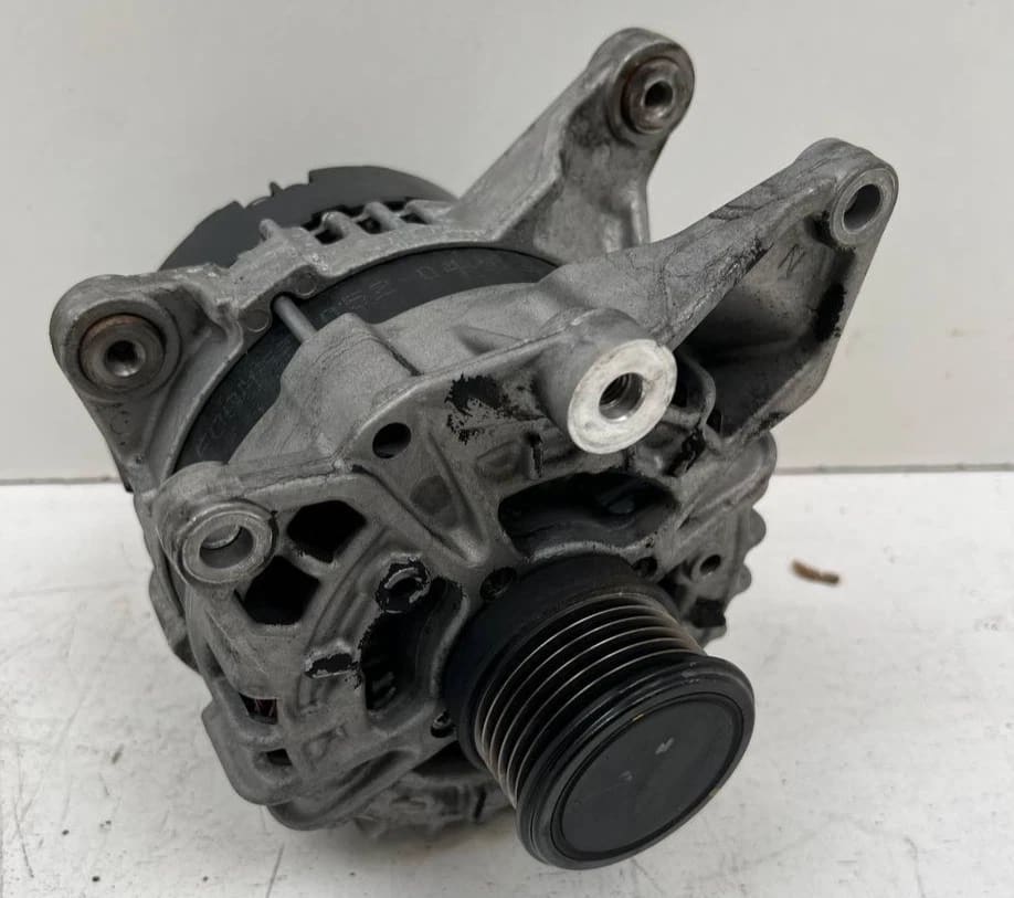 16-19 Infiniti Q50 2.0L RWD Generator Alternator OEM 