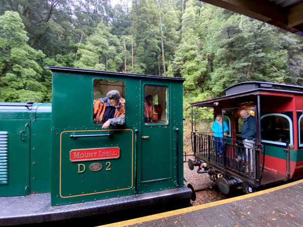 Dubbil Barril Station