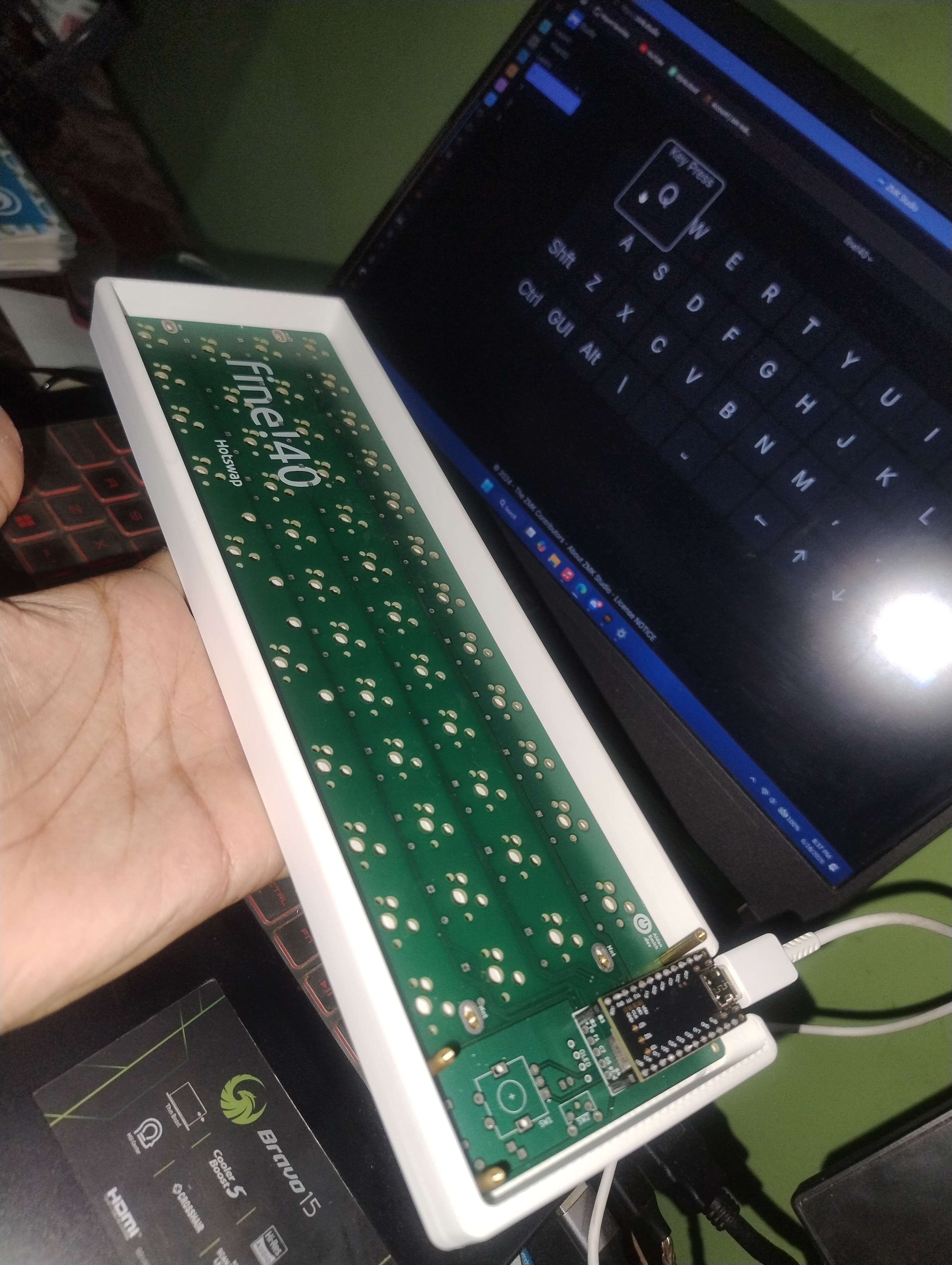 Mochi40 Hotswap PCB & Build