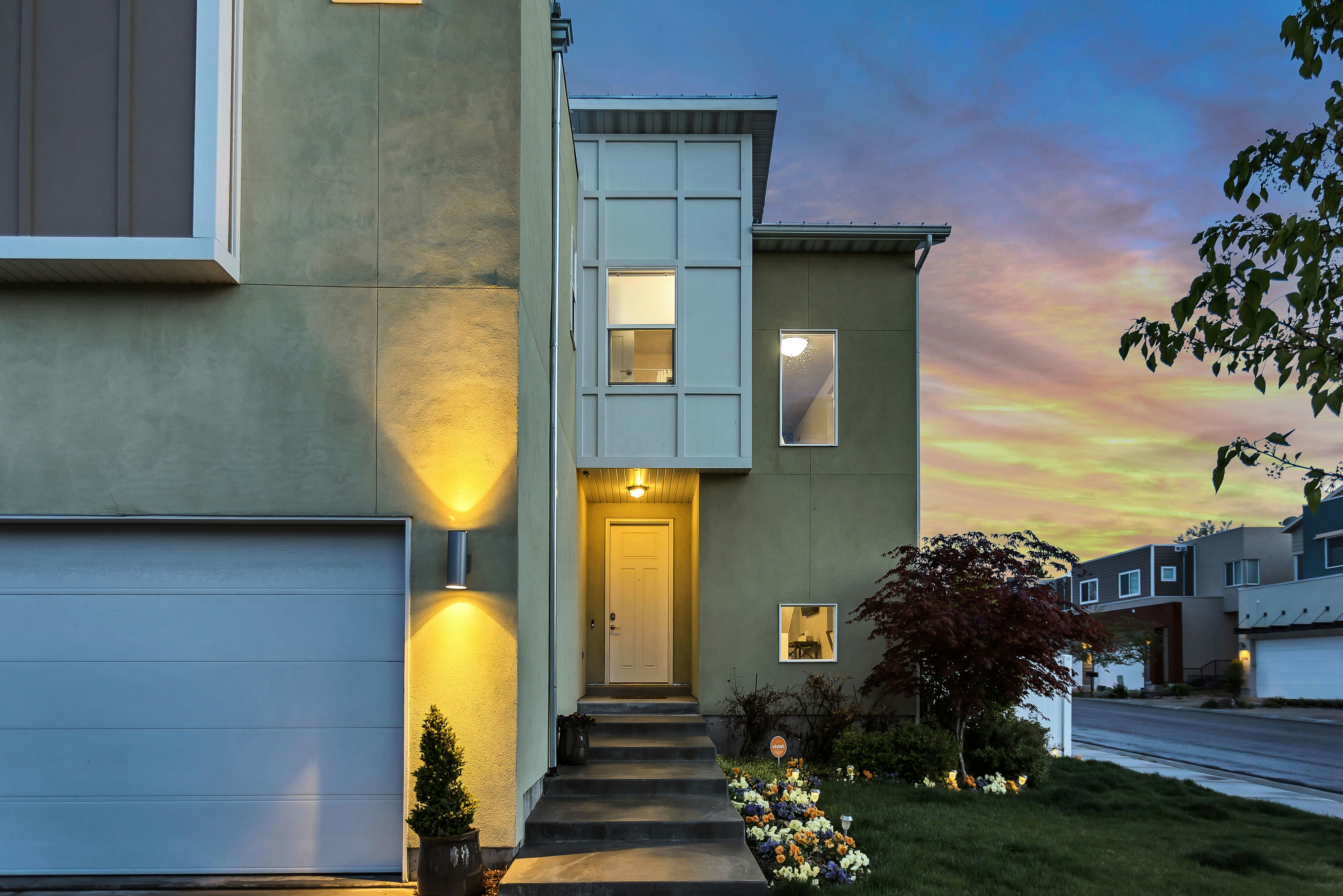 Exteriors & Architecture