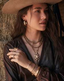 Noble Horseshoe Link and Chain Bracelet 