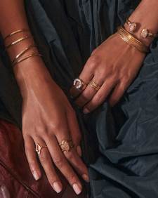 Noble Horseshoe Vintage Gold Statement Ring