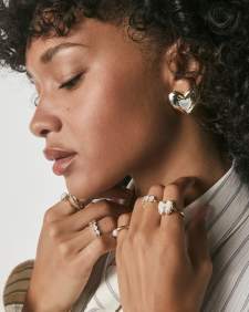 Sasha Heart Gold Stud Earrings 