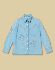 Wrangler® x Yellow Rose by Kendra Scott Denim Studded Western Shacket in Prairie Wash