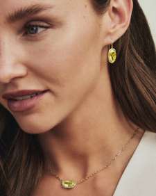 Elisa Luxe Gold Short Pendant Necklace 