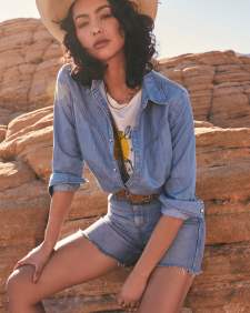 Wrangler® x Yellow Rose by Kendra Scott Denim Western Shirt