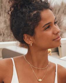 Abbie Medallion Gold Short Pendant Necklace
