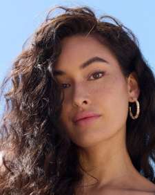 Gigi Gold Hoop Earrings in Pink Mix