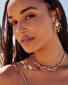 Shea Statement Necklace in Vintage Gold