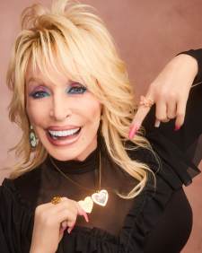 Dolly Parton x Kendra Scott Locket Long Pendant Necklace