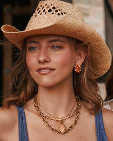 Flynn Vintage Gold Stud Earrings