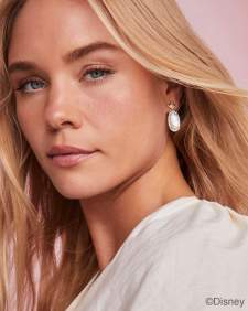 Disney | Kendra Scott Dana Princess Gold Drop Earrings