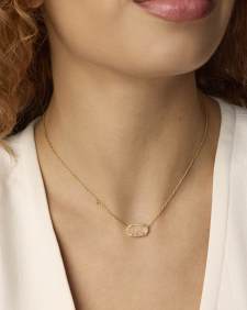 Elisa Gold Pendant Necklace in Rose Quartz