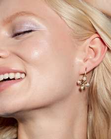 Everleigh Gold Pearl Drop Earrings in Freshwater Cultured Pearl