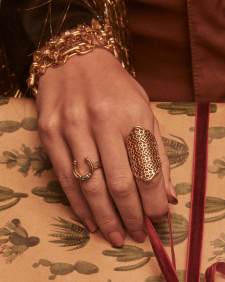 Robby Vintage Gold Bracelet in Marbled Amber Illusion