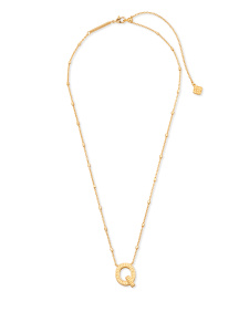 Letter Q Pendant Necklace in Gold