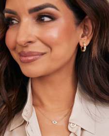 Ashrafa Eye Short Pendant Necklace