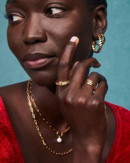 Tyler Wide Medium Hoop Earrings in 18k Gold Vermeil