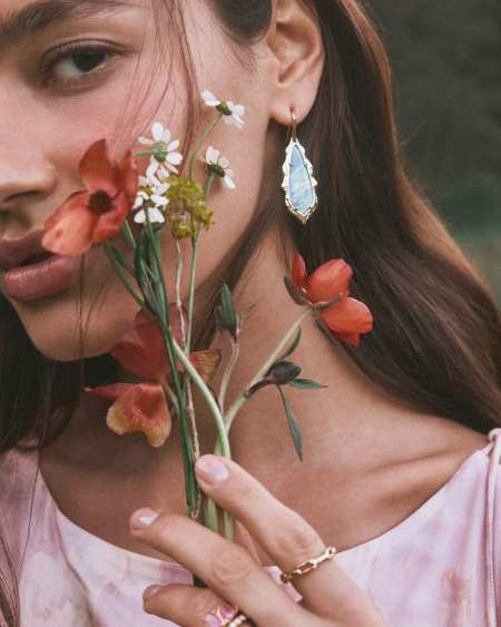 Adriana Scallop Frame Gold Drop Earrings 