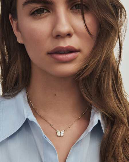 Cailey Butterfly Short Pendant Necklace 