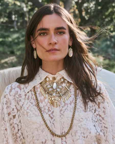 Sydney Statement Necklace in Vintage Gold