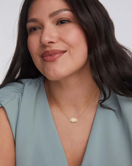 Elisa Gold Short Pendant Necklace