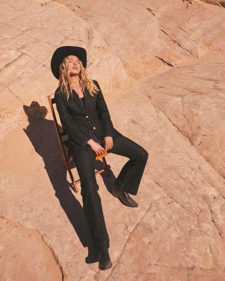 Wrangler® x Yellow Rose by Kendra Scott 70's Fitted Blazer