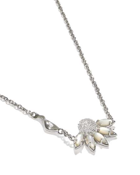Anya Flower Silver Short Pendant Necklace