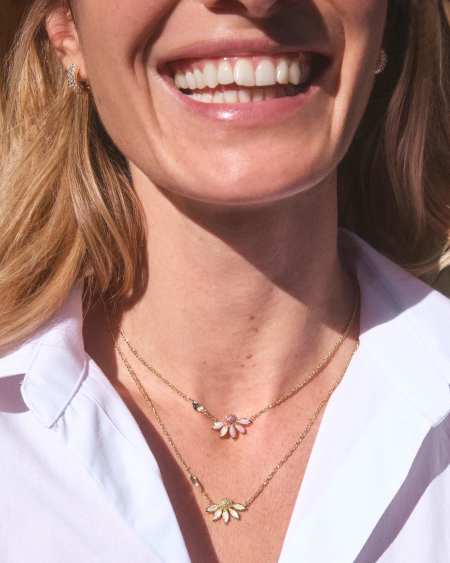 Anya Flower Gold Short Pendant Necklace