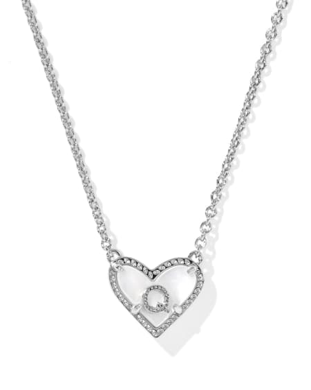 Ari Heart Letter Q Silver Short Pendant Necklace