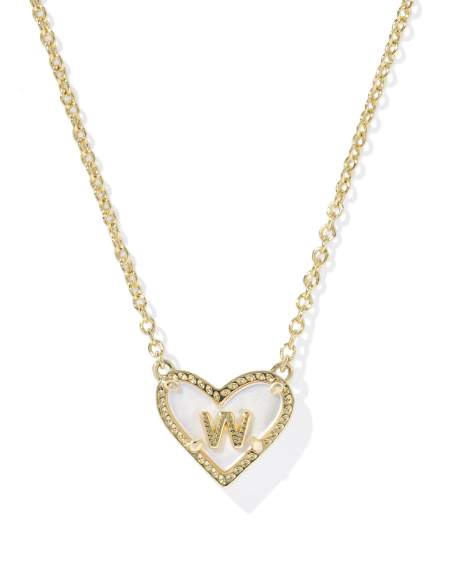 Ari Heart Letter W Gold Short Pendant Necklace