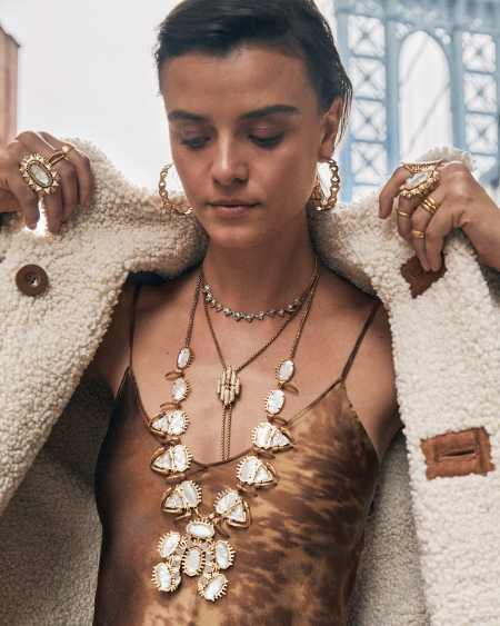 Keziah Hoop Earrings in Vintage Gold