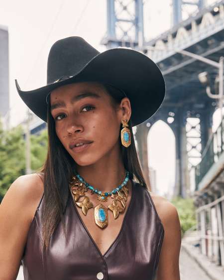 Shera Vintage Gold Beaded Charm Necklace in Teal Mix