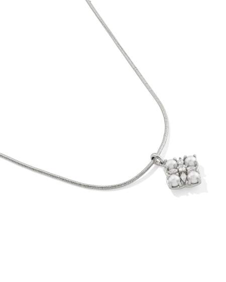 Dira Pearl Silver Short Pendant Necklace