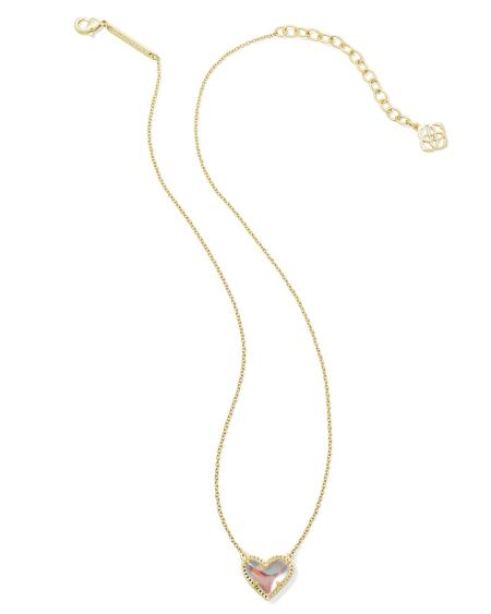 Ari Heart Pendant Necklace in Gold