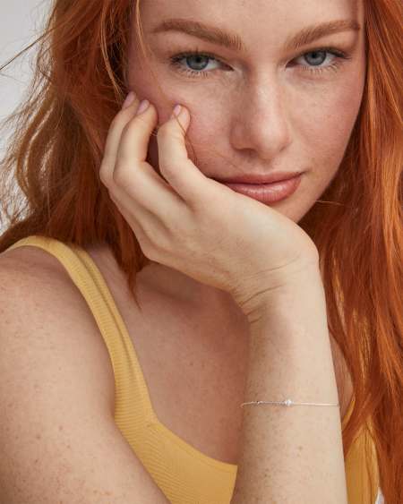 Maisie Sterling Silver Delicate Chain Bracelet in Aquamarine