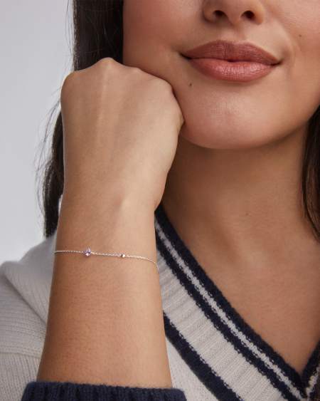 Maisie Sterling Silver Delicate Chain Bracelet in Amethyst