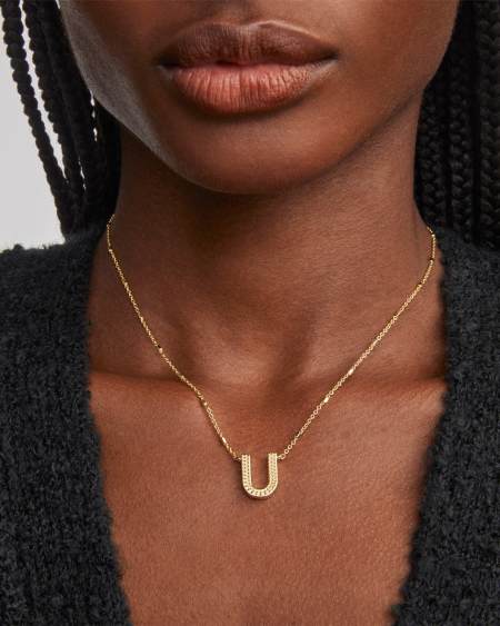 Letter U Pendant Necklace in Gold