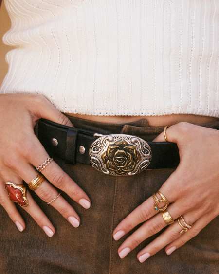 Abbie Vintage Gold Etch Frame Cocktail Ring