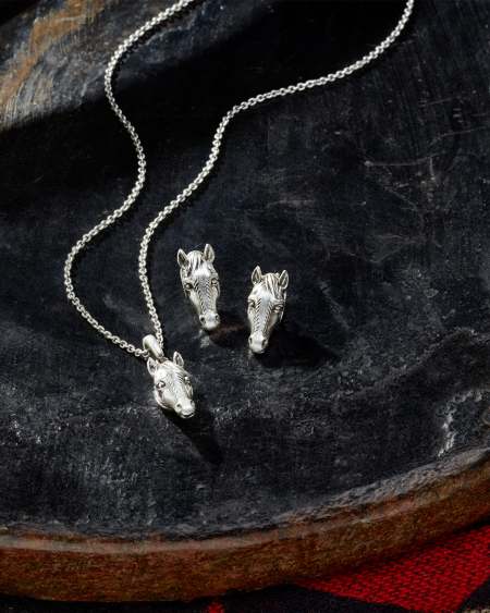 Beau Horse Pendant Necklace in Vintage Silver